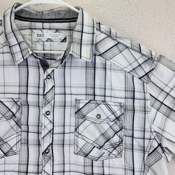 BKE Athletic Fit Short Sleeve Plaid Button Up Shirt White Black Mens 2XL - Picture 2 of 8